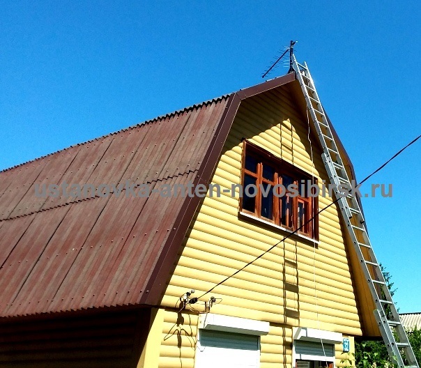 Антенна на 20 каналов для дачи Цифровая эфирная антенна установлена на кровле дачного дома, новосибирская область, пашино